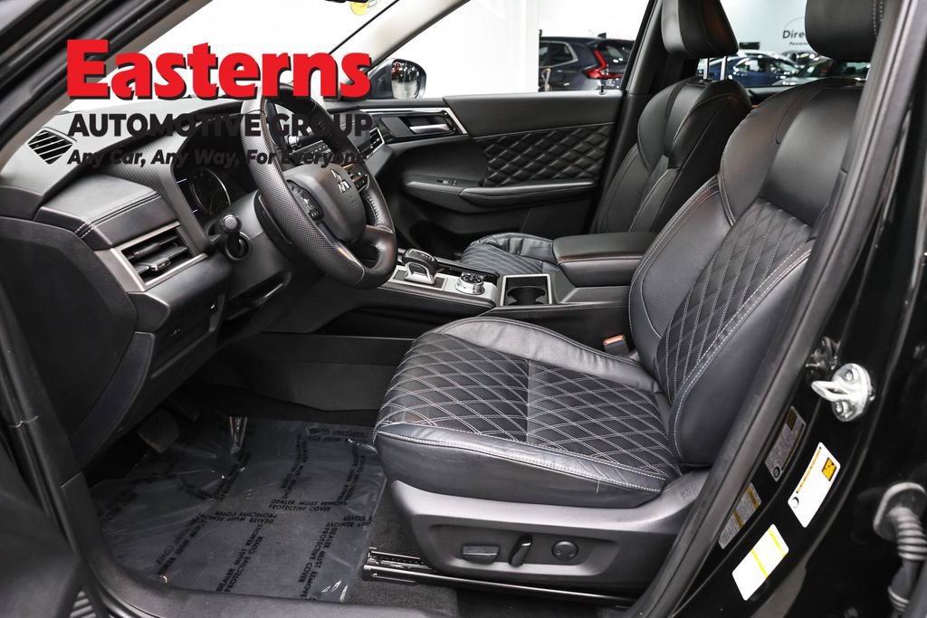 Used 2022 Mitsubishi Outlander SEL AWD/4WD image 14