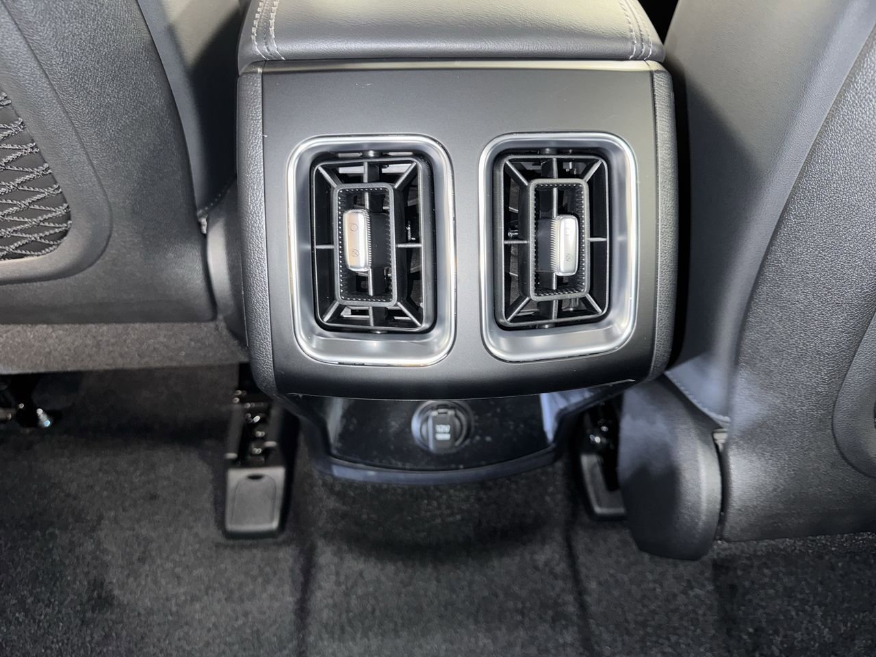 New 2026 Kia Sorento EX image 29