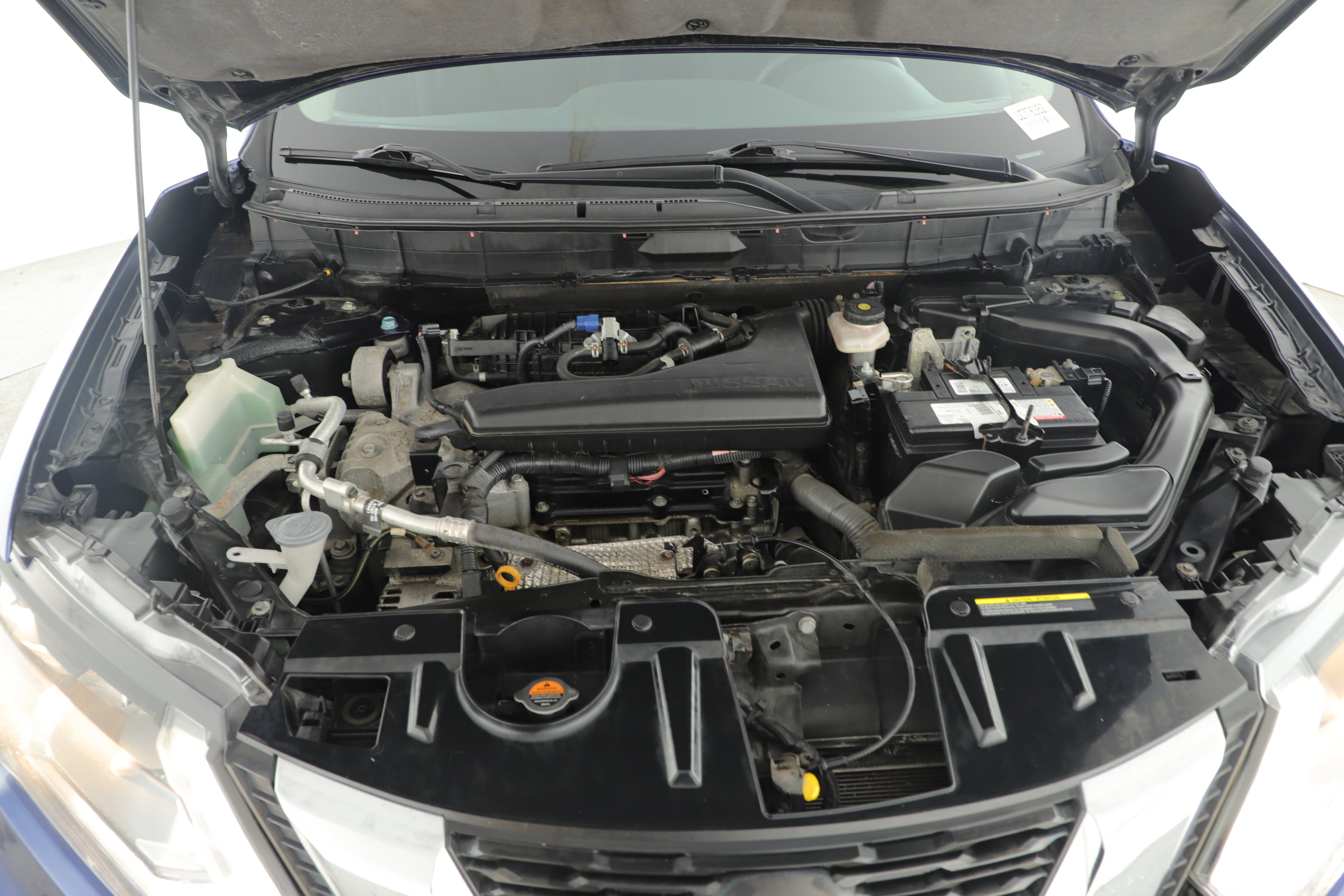 Used 2018 Nissan Rogue SV image 4