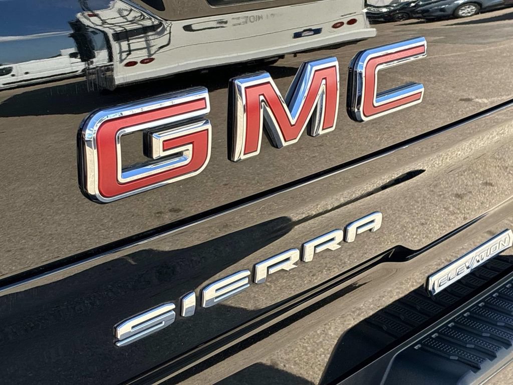 Used 2022 GMC Sierra 1500 Elevation w/ Elevation Premium Package AWD/4WD image 12