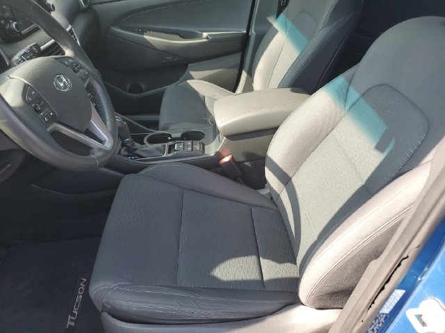 Used 2020 Hyundai Tucson Sport FWD image 16