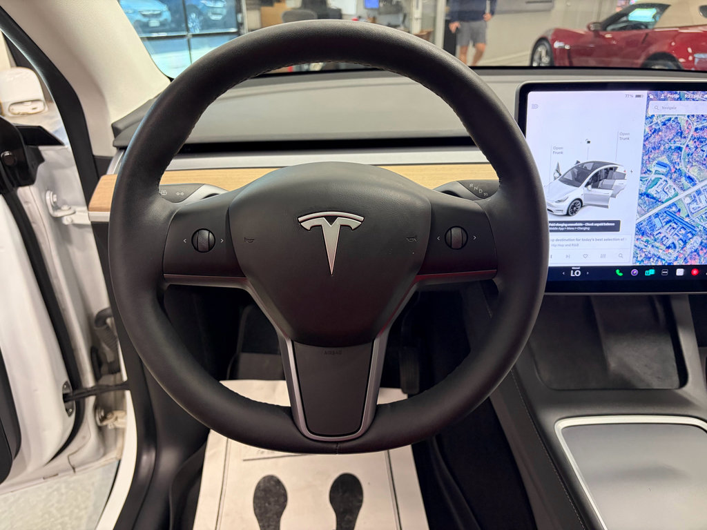 Used 2021 Tesla Model Y Long Range AWD/4WD image 12