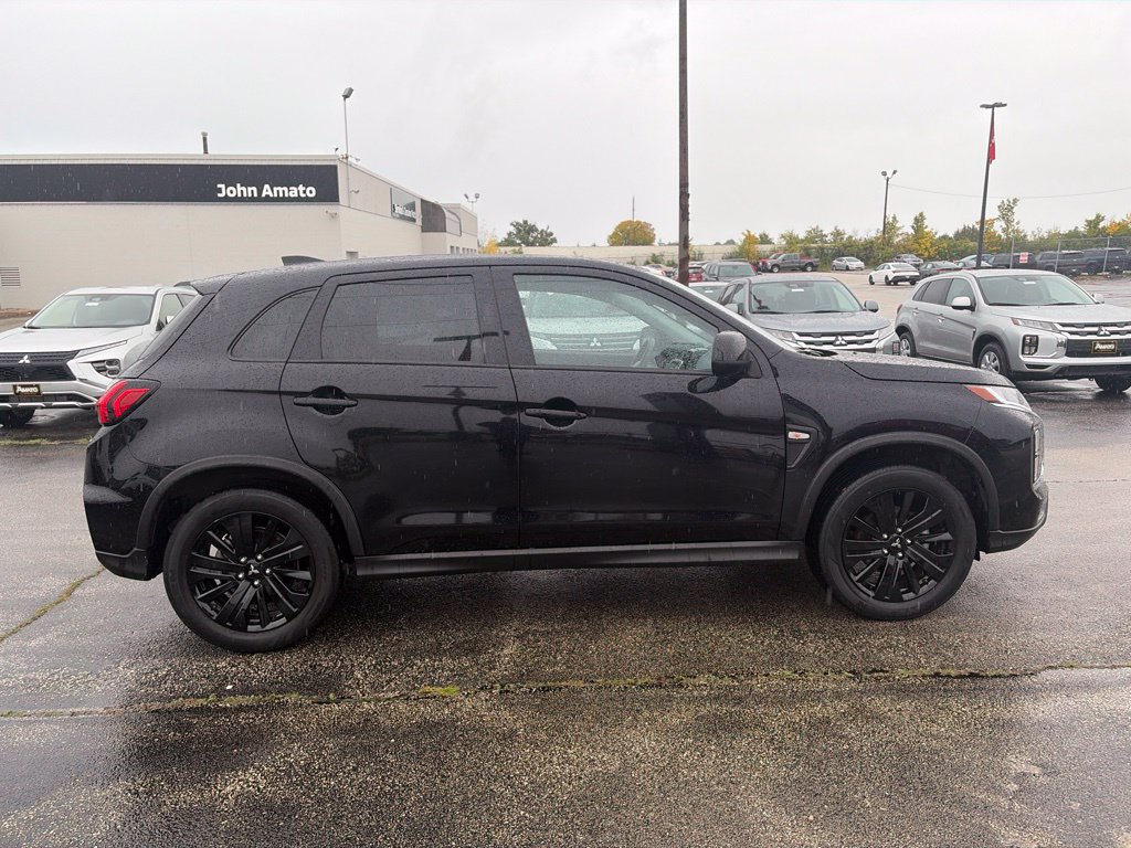 Used 2025 Mitsubishi Outlander Sport LE AWD/4WD image 8