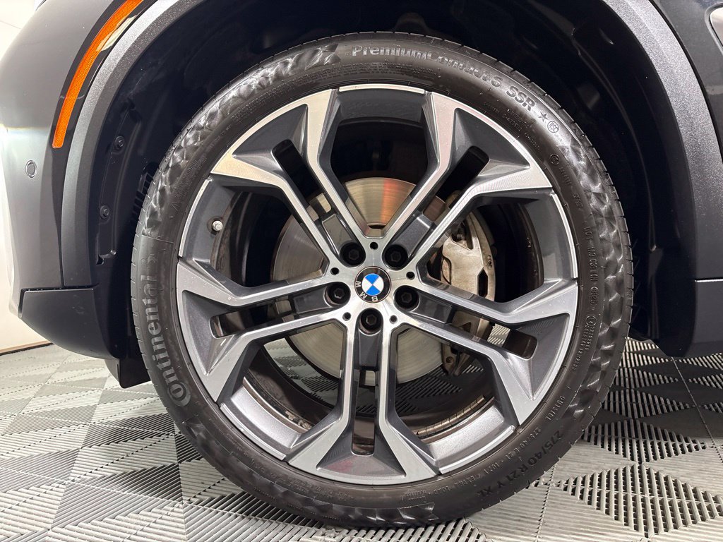 Certified 2025 BMW X5 sDrive40i w/ Parking Assistance Package RWD image 8
