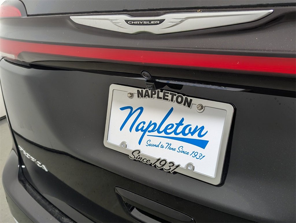 New 2026 Chrysler Pacifica Select image 8