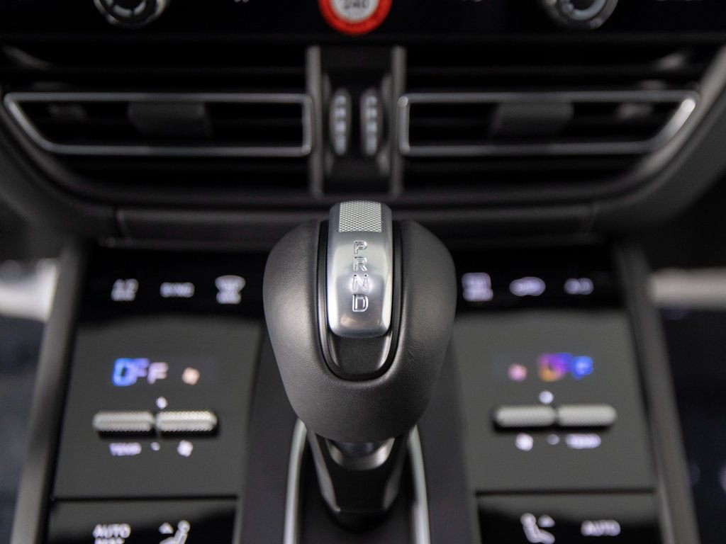 New 2026 Porsche Macan GTS image 29