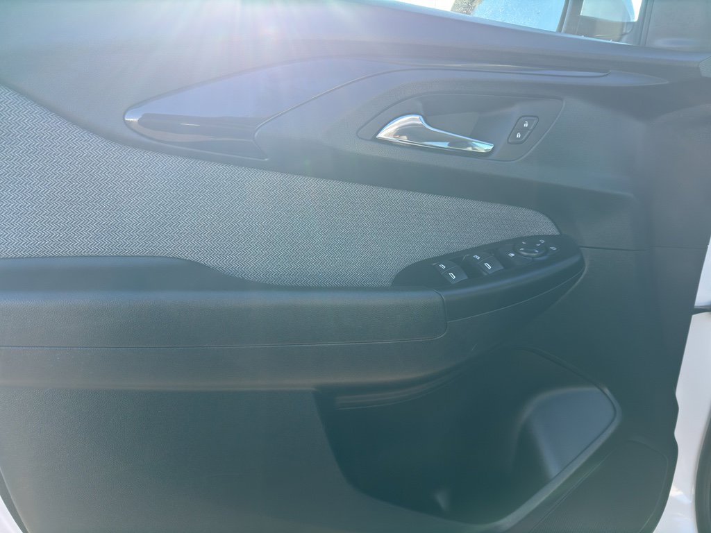 Used 2023 Chevrolet TrailBlazer LT w/ Convenience Package image 13