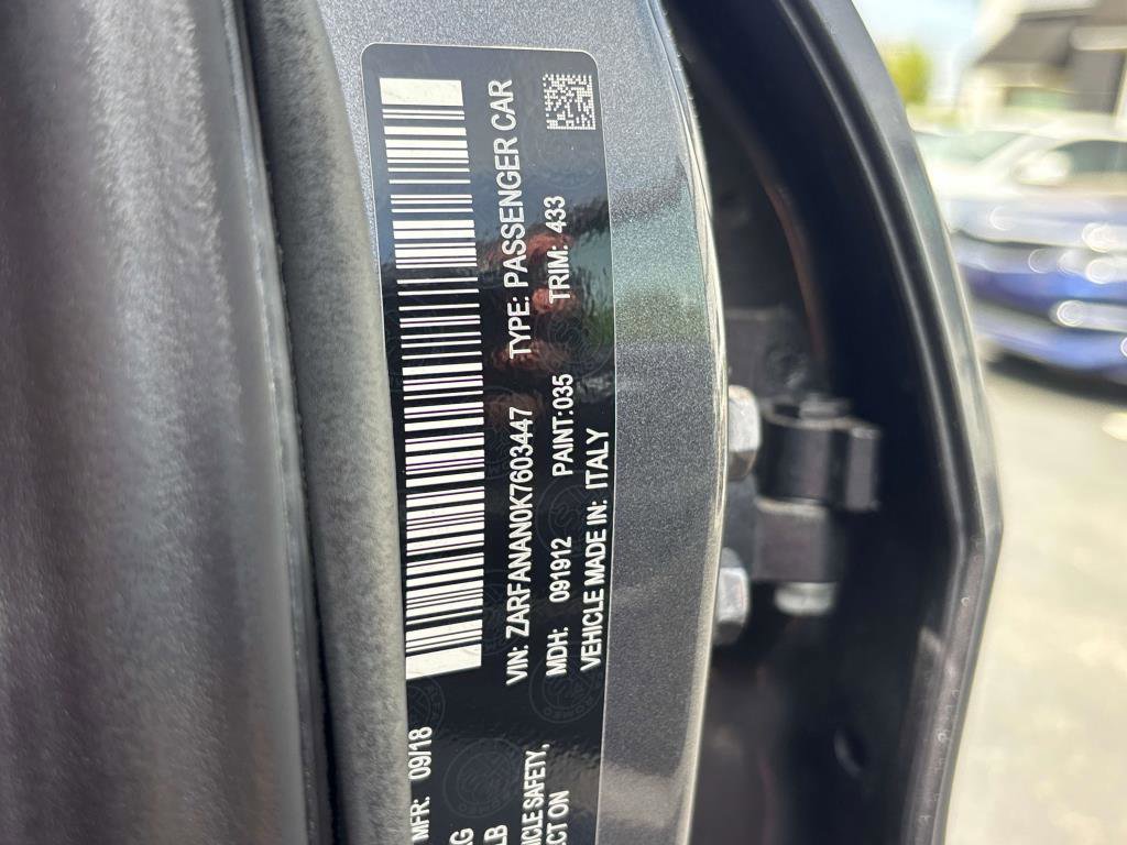 Used 2019 Alfa Romeo Giulia AWD image 28