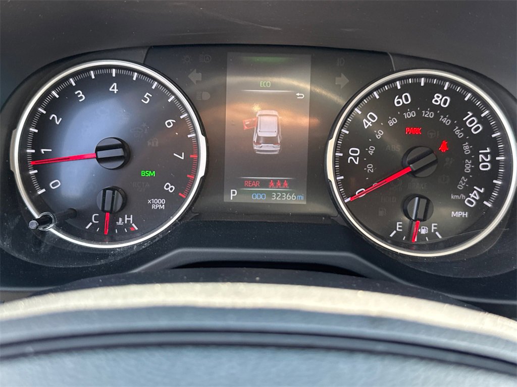 Used 2022 Toyota RAV4 XLE image 27