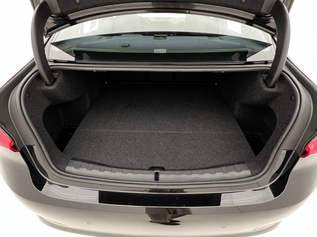 Used 2020 BMW 330i xDrive Sedan w/ Driving Assistance Package image 28