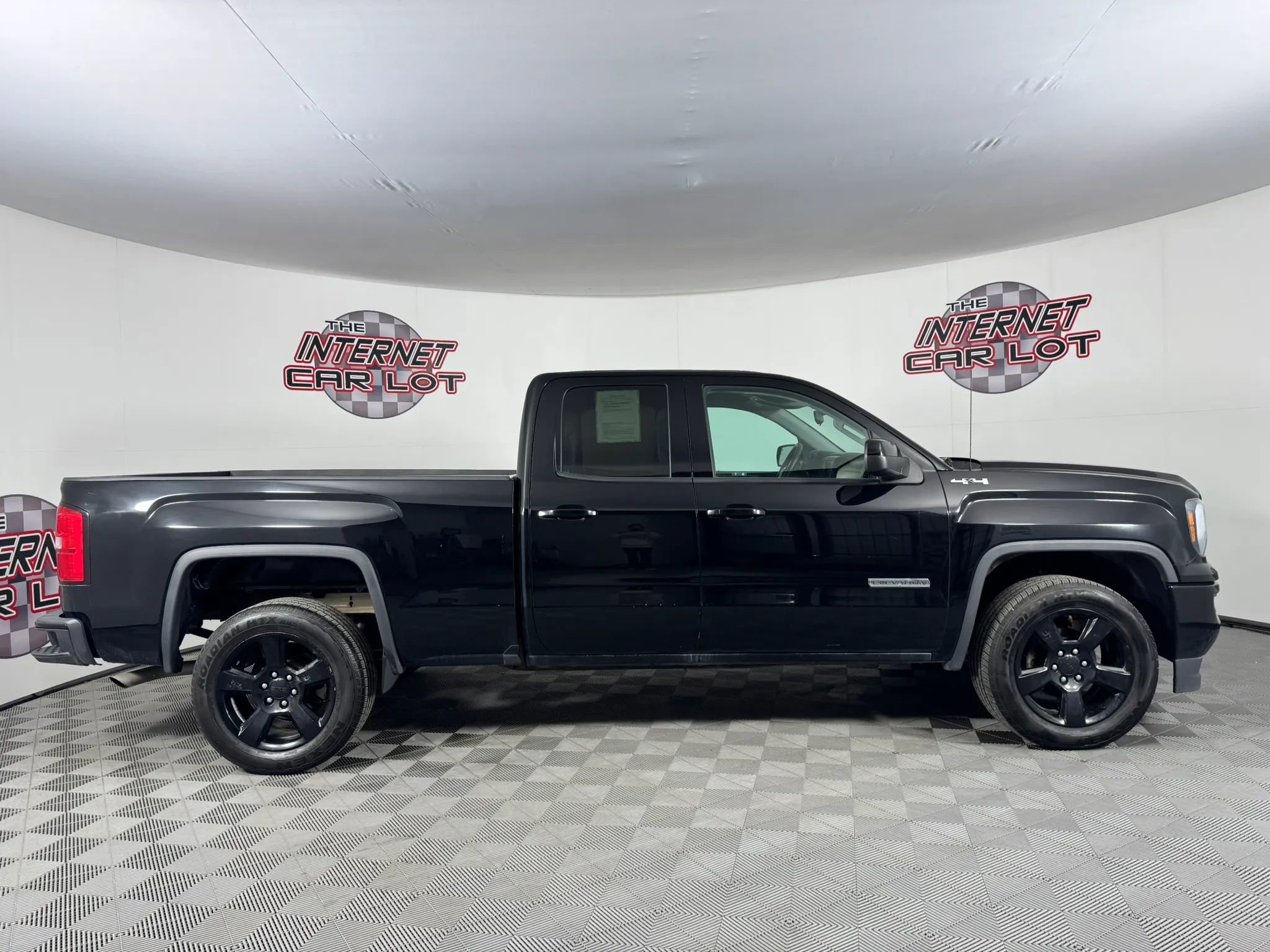 Used 2019 GMC Sierra 1500 Limited w/ Elevation Edition AWD/4WD image 8