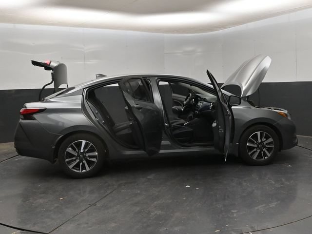 New 2025 Nissan Versa SV w/ Trunk Package FWD image 28
