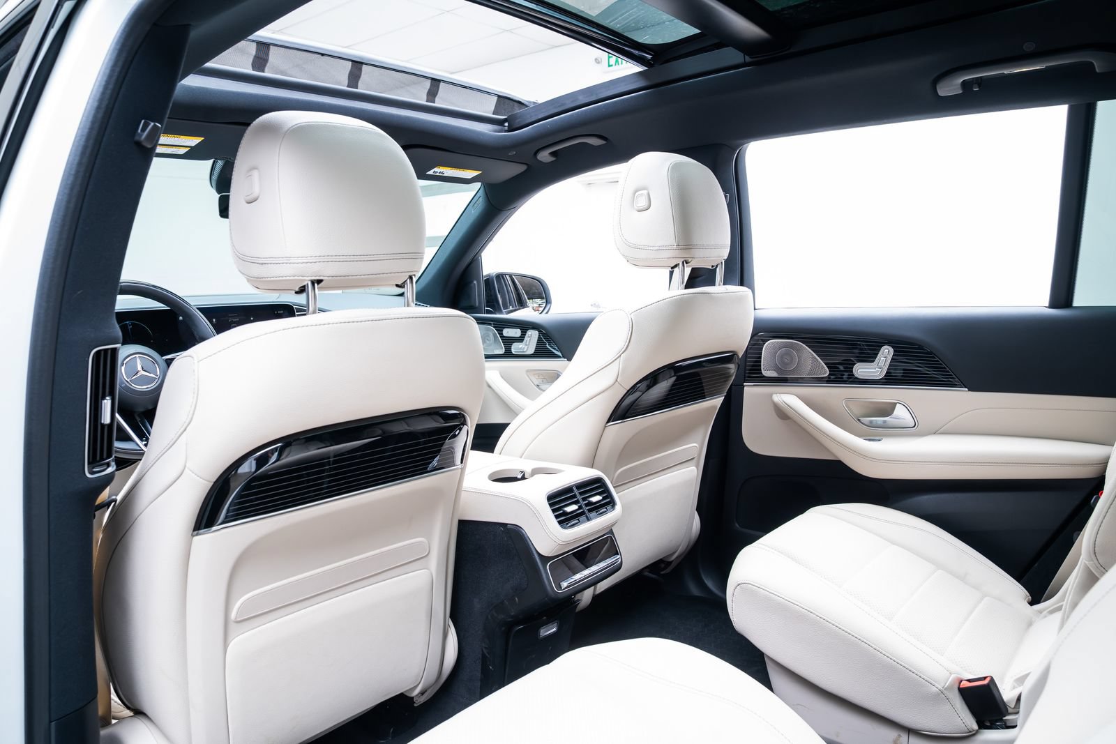 Used 2025 Mercedes-Benz GLS 450 4MATIC image 22