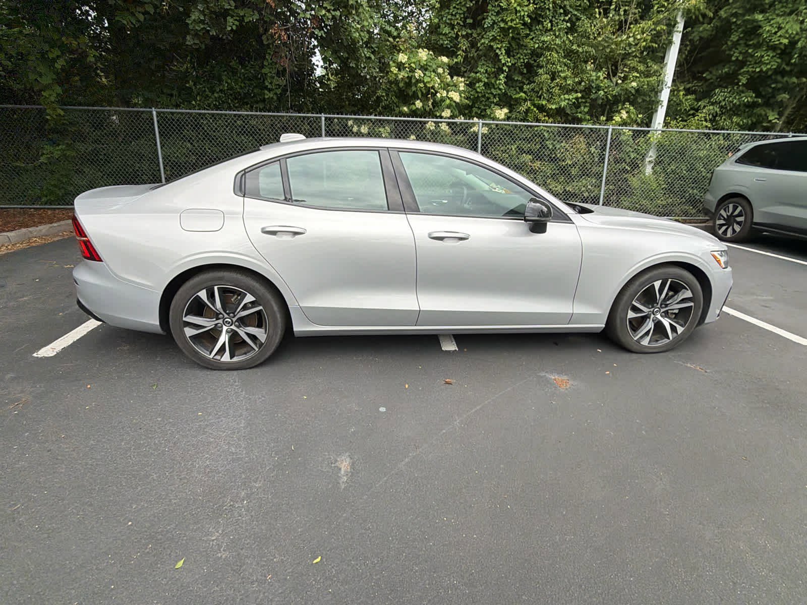 Used 2024 Volvo S60 B5 Core FWD image 15