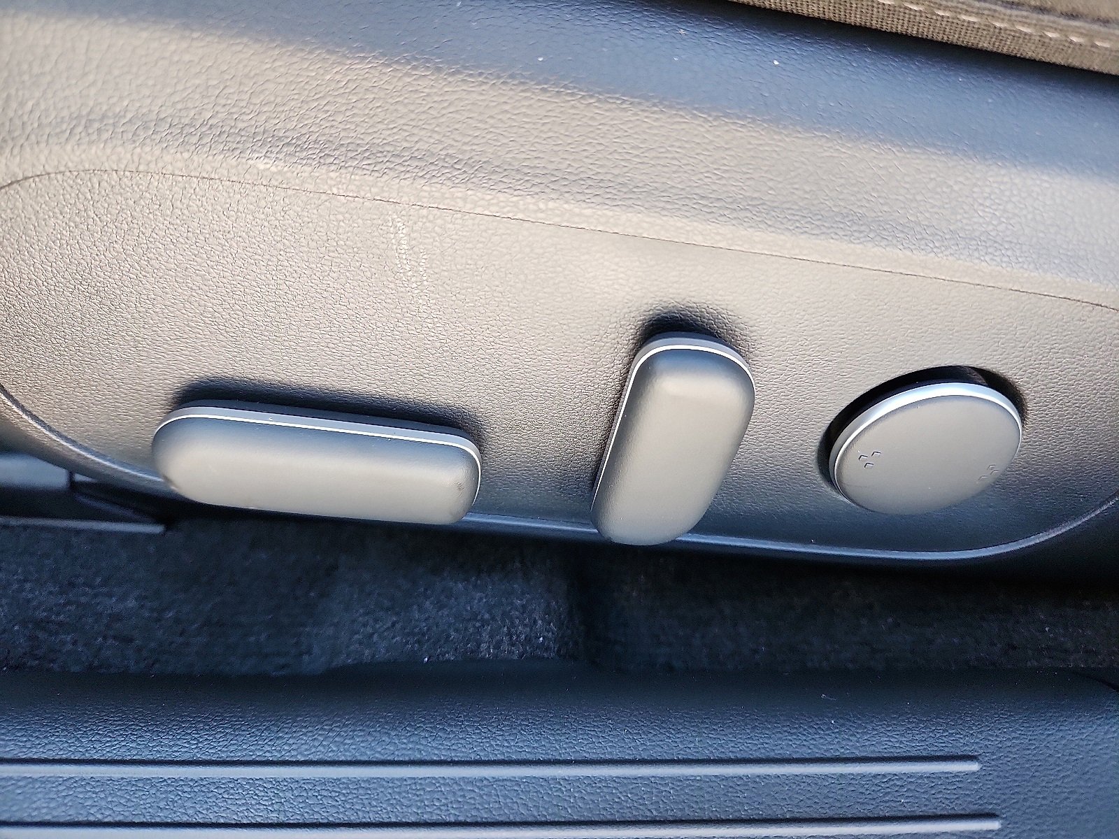 New 2025 Hyundai Ioniq 6 SE image 12