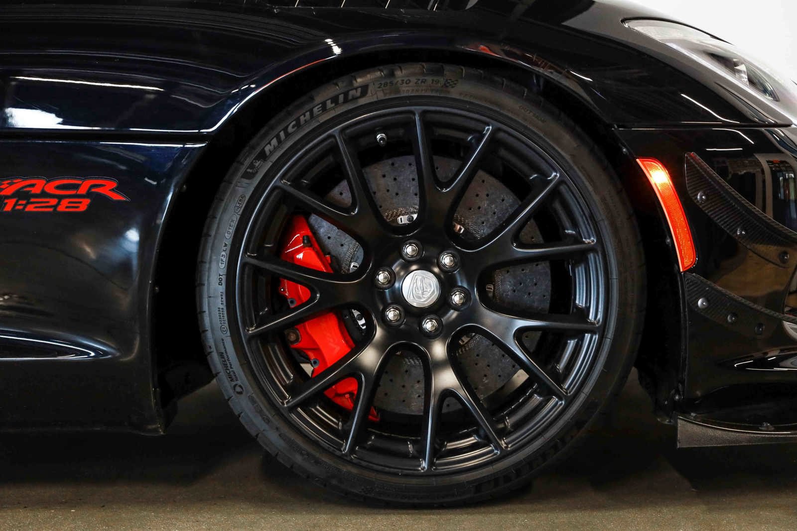 Used 2017 Dodge Viper GTC w/ ACR Package RWD image 16
