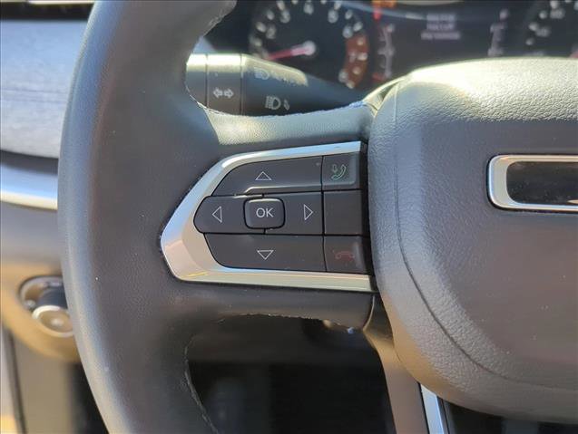 Used 2022 Jeep Compass Latitude image 13