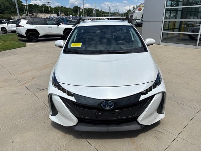 Used 2022 Toyota Prius Prime XLE FWD image 2