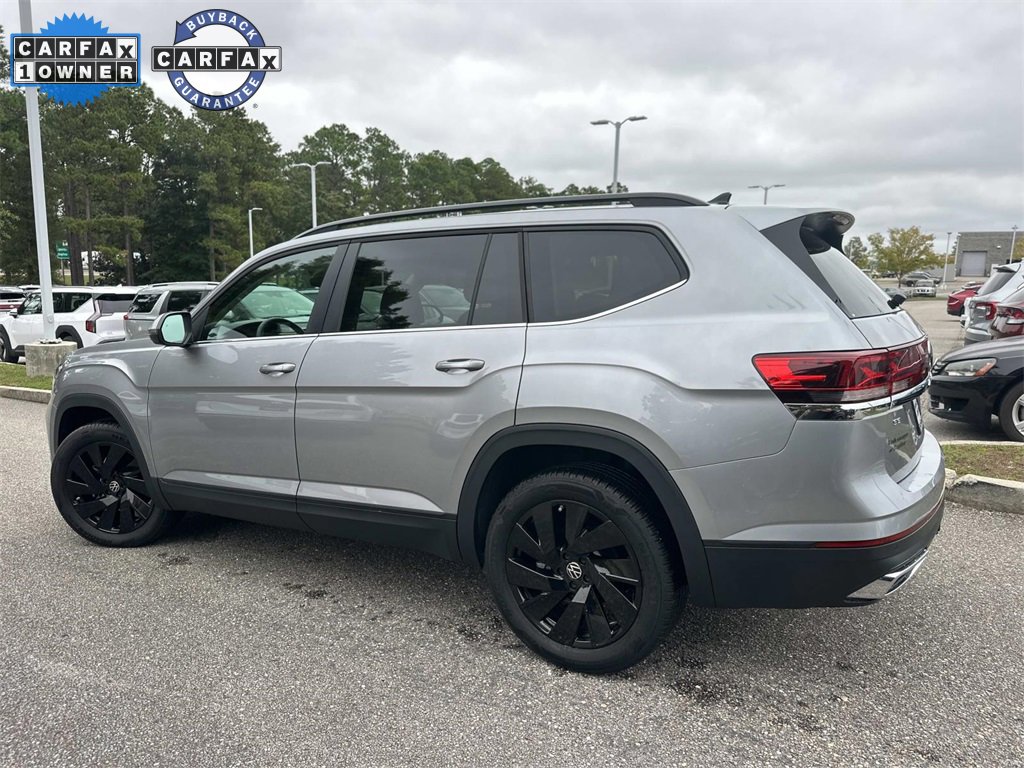 Used 2024 Volkswagen Atlas SE w/ Black Wheel Package image 8
