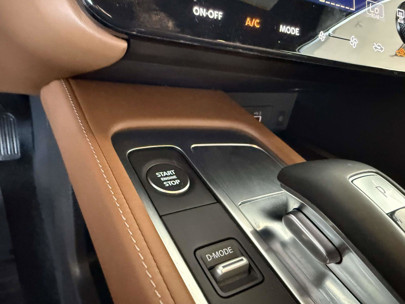 Used 2025 INFINITI QX60 Autograph image 45