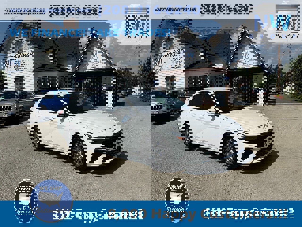 Used 2024 Hyundai Elantra SE