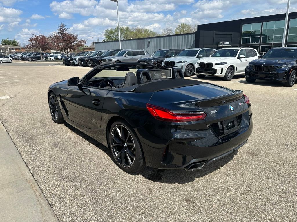 Used 2024 BMW Z4 M40i w/ Shadowloine Package RWD image 6