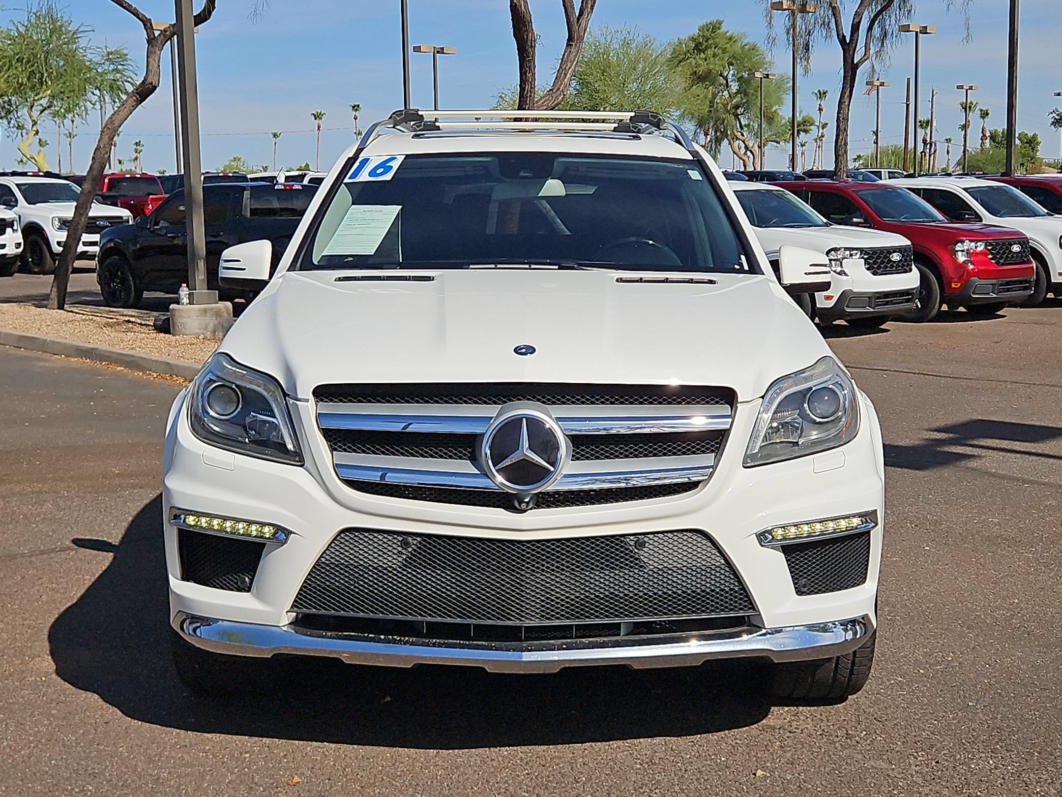 Used 2016 Mercedes-Benz GL 550 4MATIC image 2