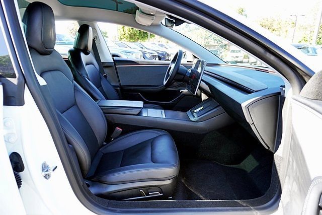 Used 2025 Tesla Model 3 Long Range image 11