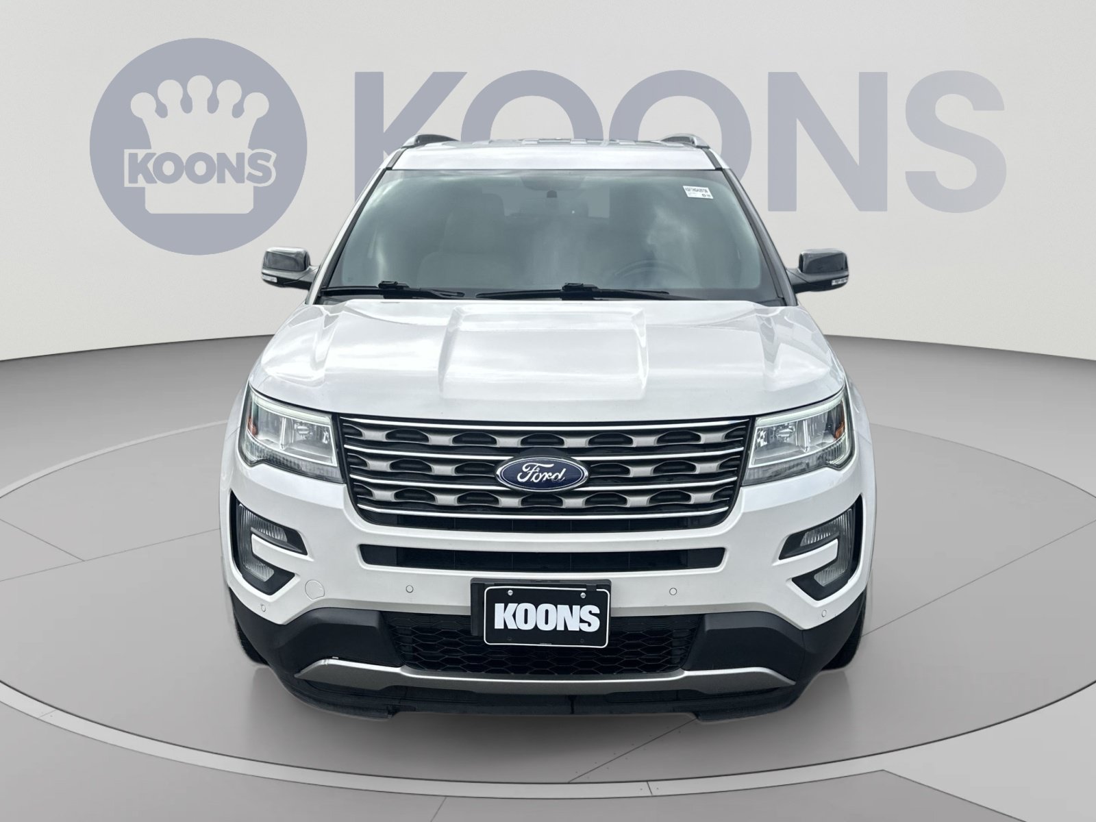 Used 2017 Ford Explorer XLT w/ Equipment Group 202A AWD/4WD image 19