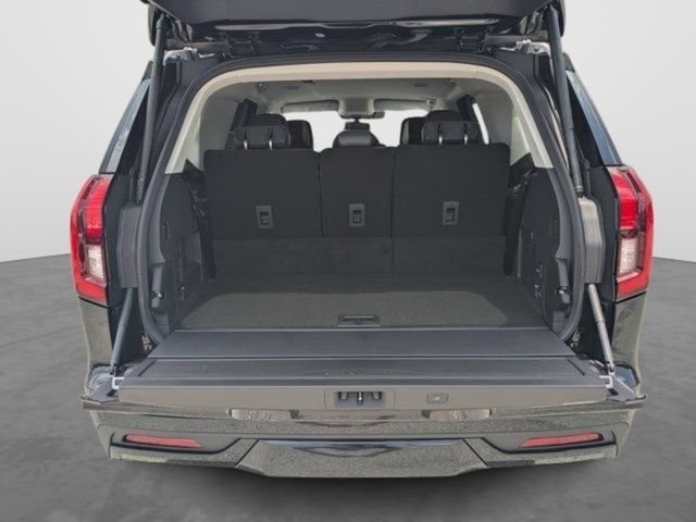 New 2027 Ford Expedition Platinum RWD image 13