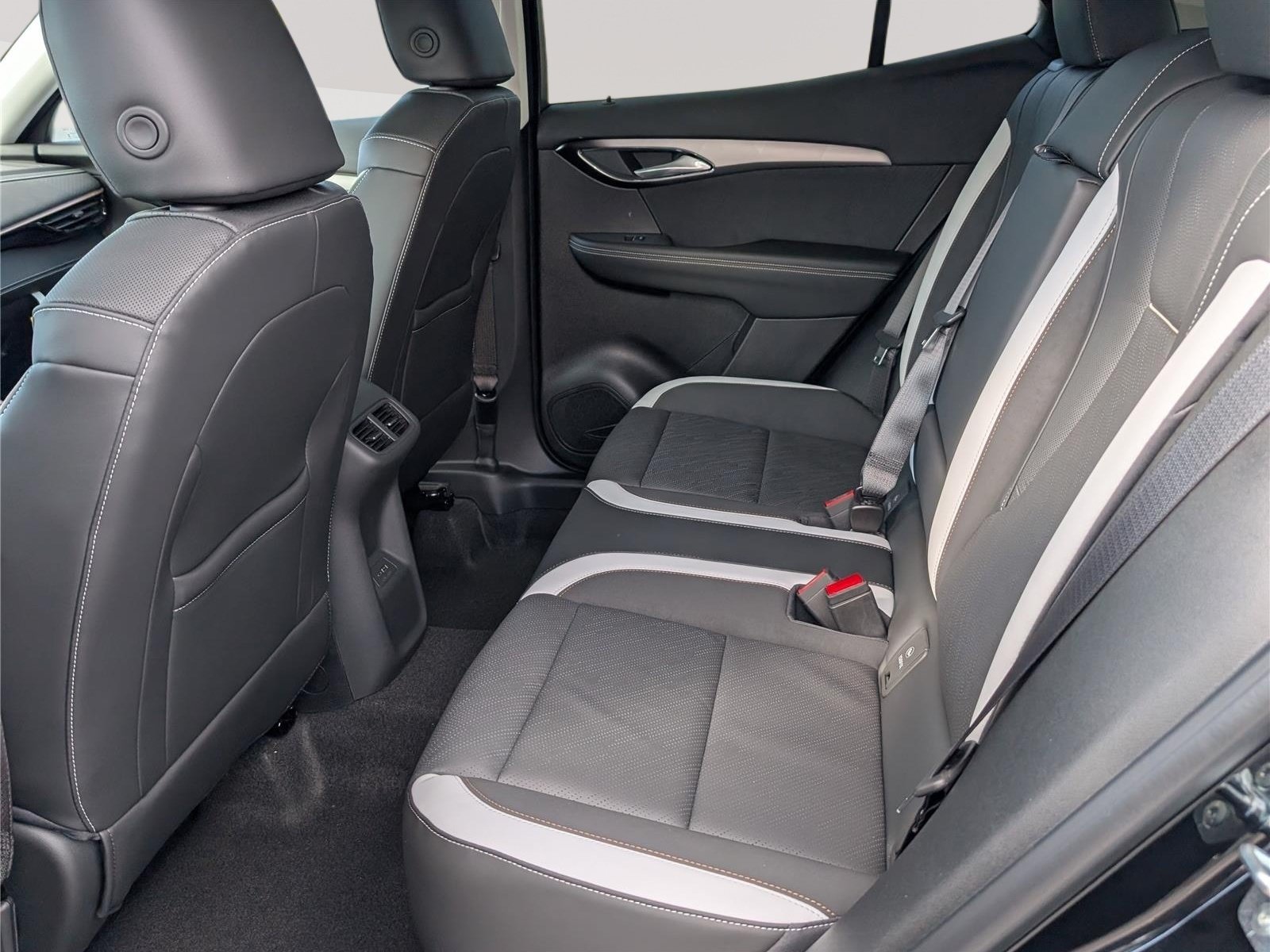 New 2026 Buick Envision Sport Touring AWD/4WD image 9