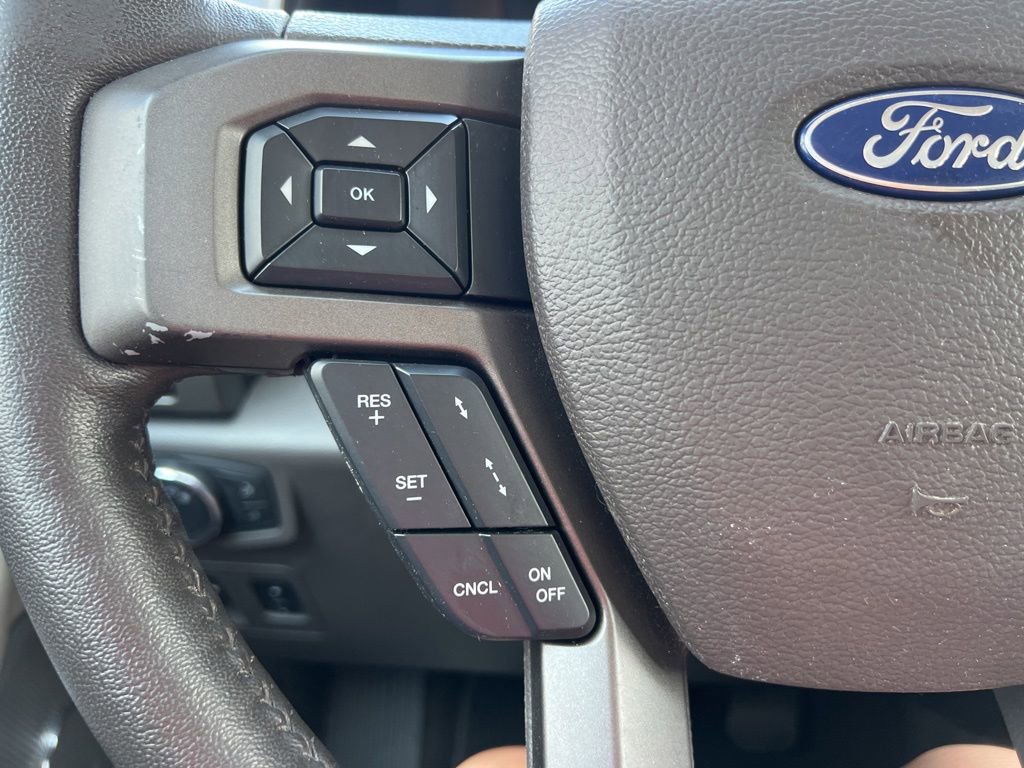 Used 2019 Ford Expedition XLT w/ Equipment Group 202A RWD image 28
