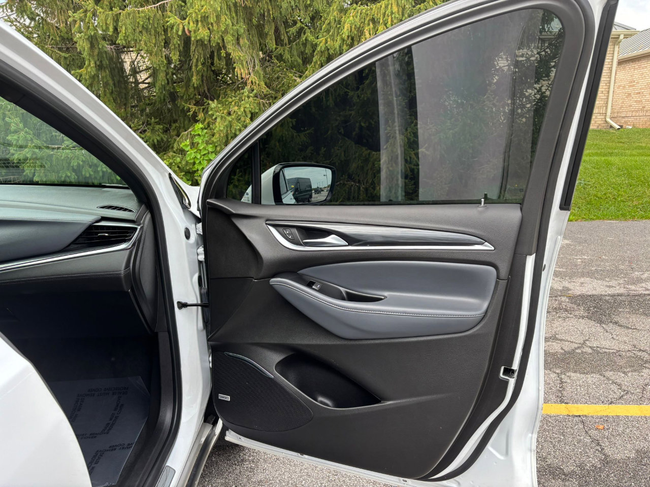 Used 2024 Buick Enclave Premium image 23