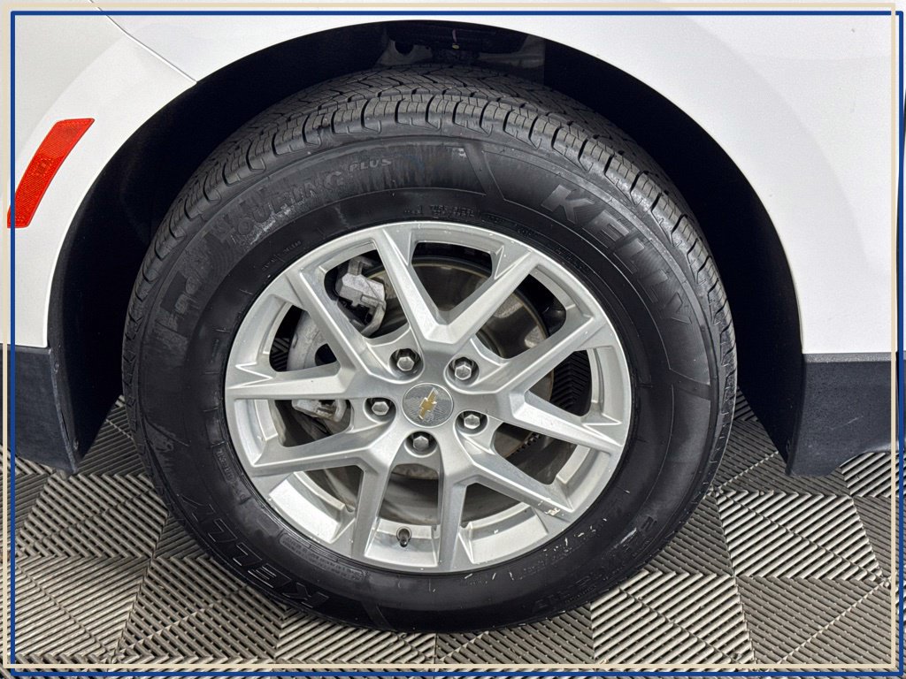 Certified 2024 Chevrolet Equinox LT AWD/4WD image 10