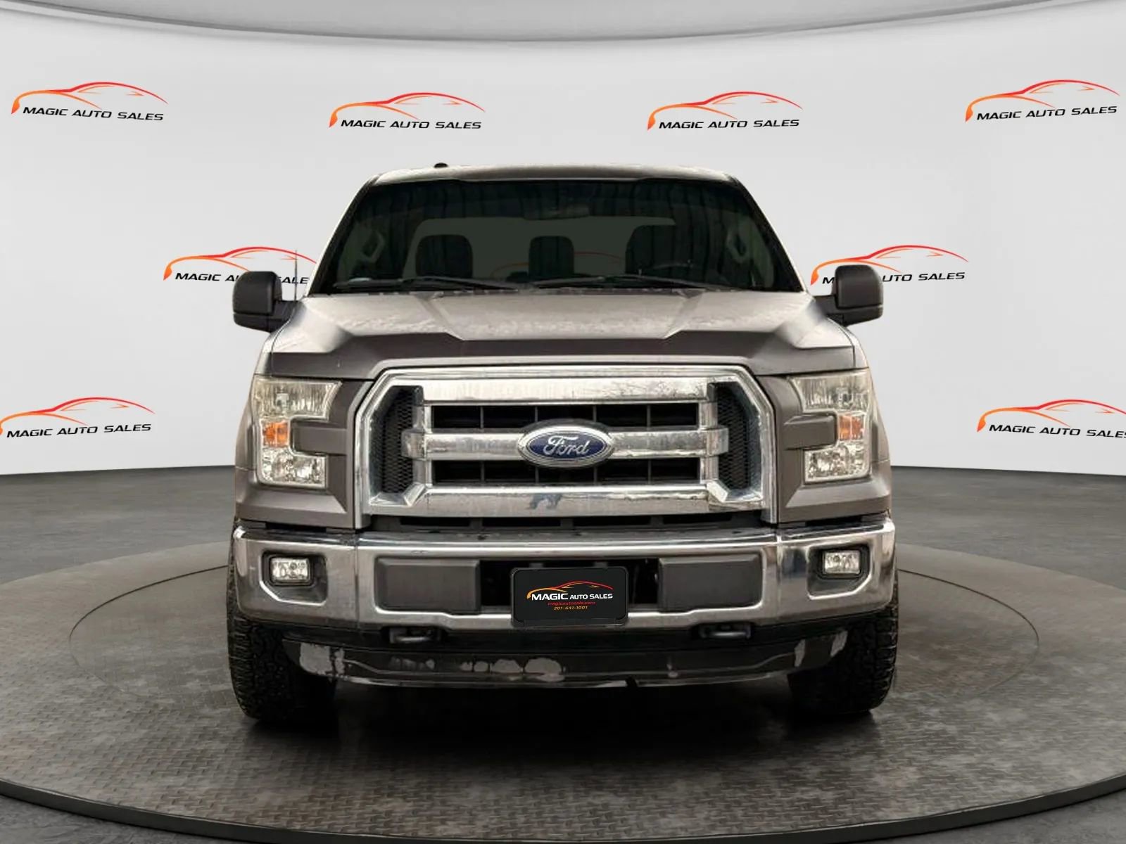 Used 2015 Ford F150 XLT image 3