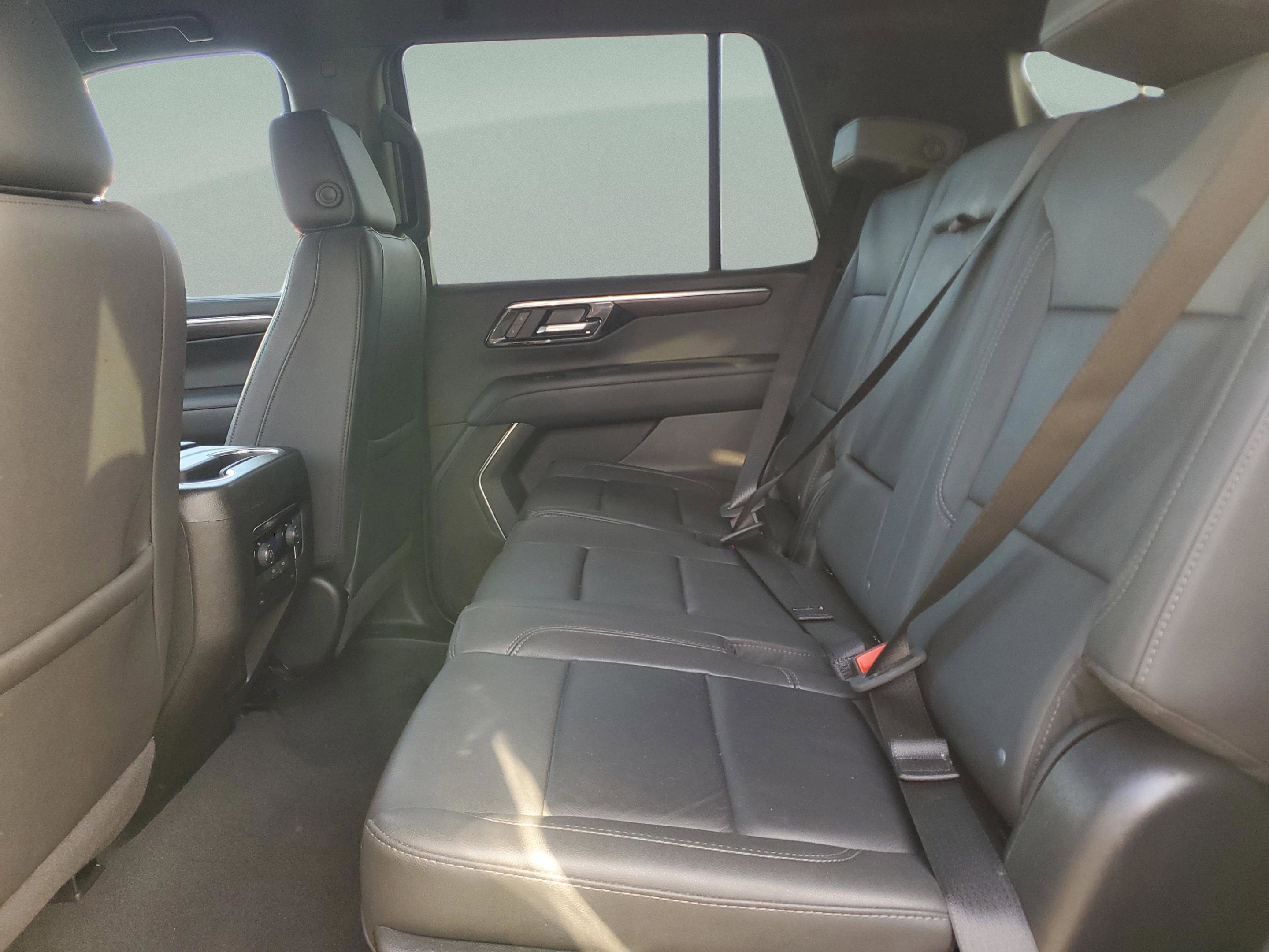 Used 2025 Chevrolet Tahoe LT image 10