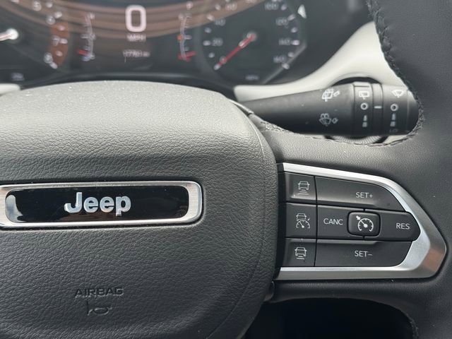 Certified 2025 Jeep Compass Limited image 27