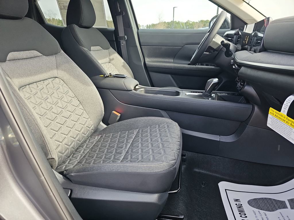 New 2026 Nissan Kicks SV w/ SV Premium Package FWD image 13
