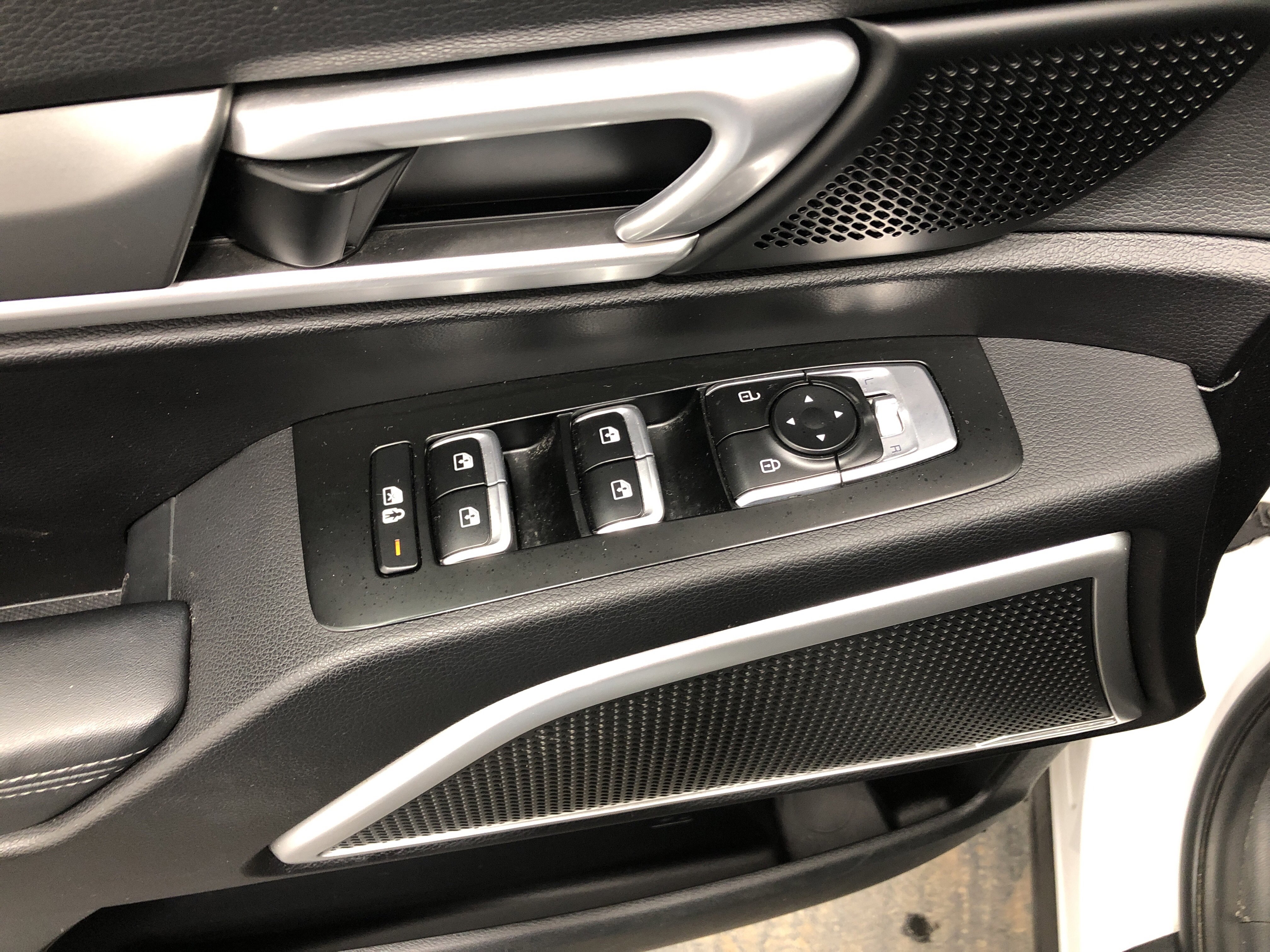 Used 2020 Kia Telluride S image 16