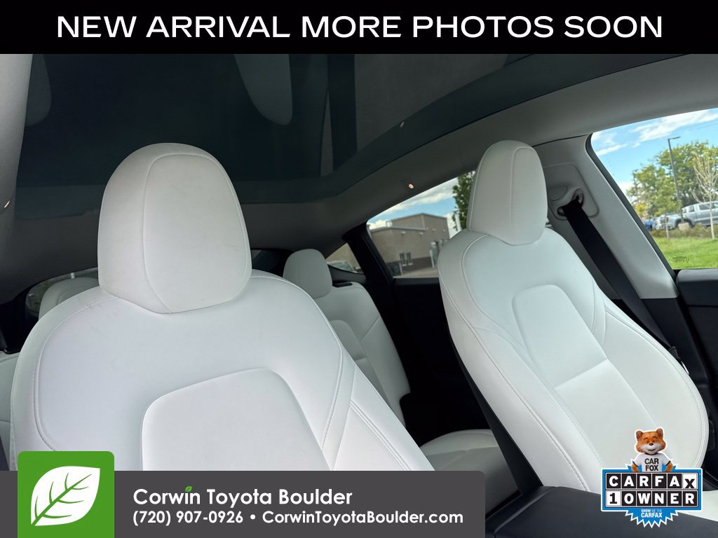 Used 2024 Tesla Model Y Long Range AWD/4WD image 11