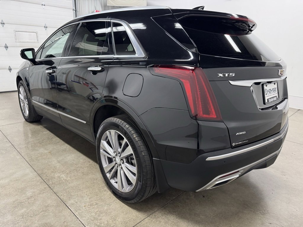 Used 2024 Cadillac XT5 Premium Luxury image 10