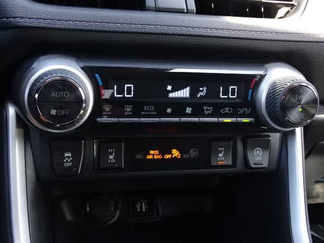 Certified 2023 Toyota RAV4 XLE w/ Convenience Package FWD image 31