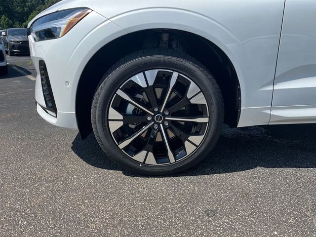 Used 2026 Volvo XC60 B5 Plus w/ Protection Package Premier image 34