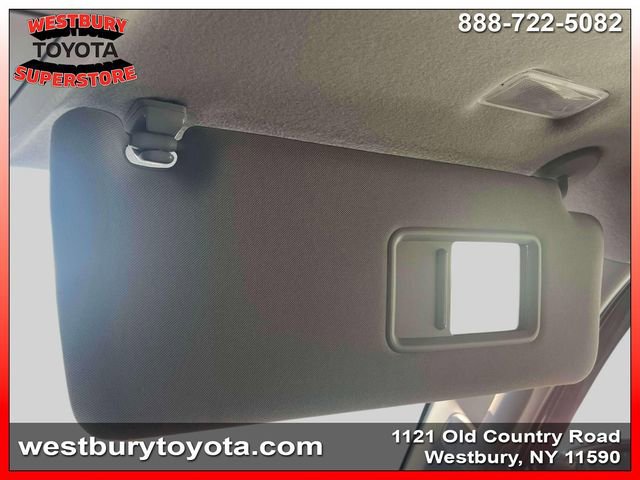 Used 2018 Toyota 4Runner SR5 AWD/4WD image 31