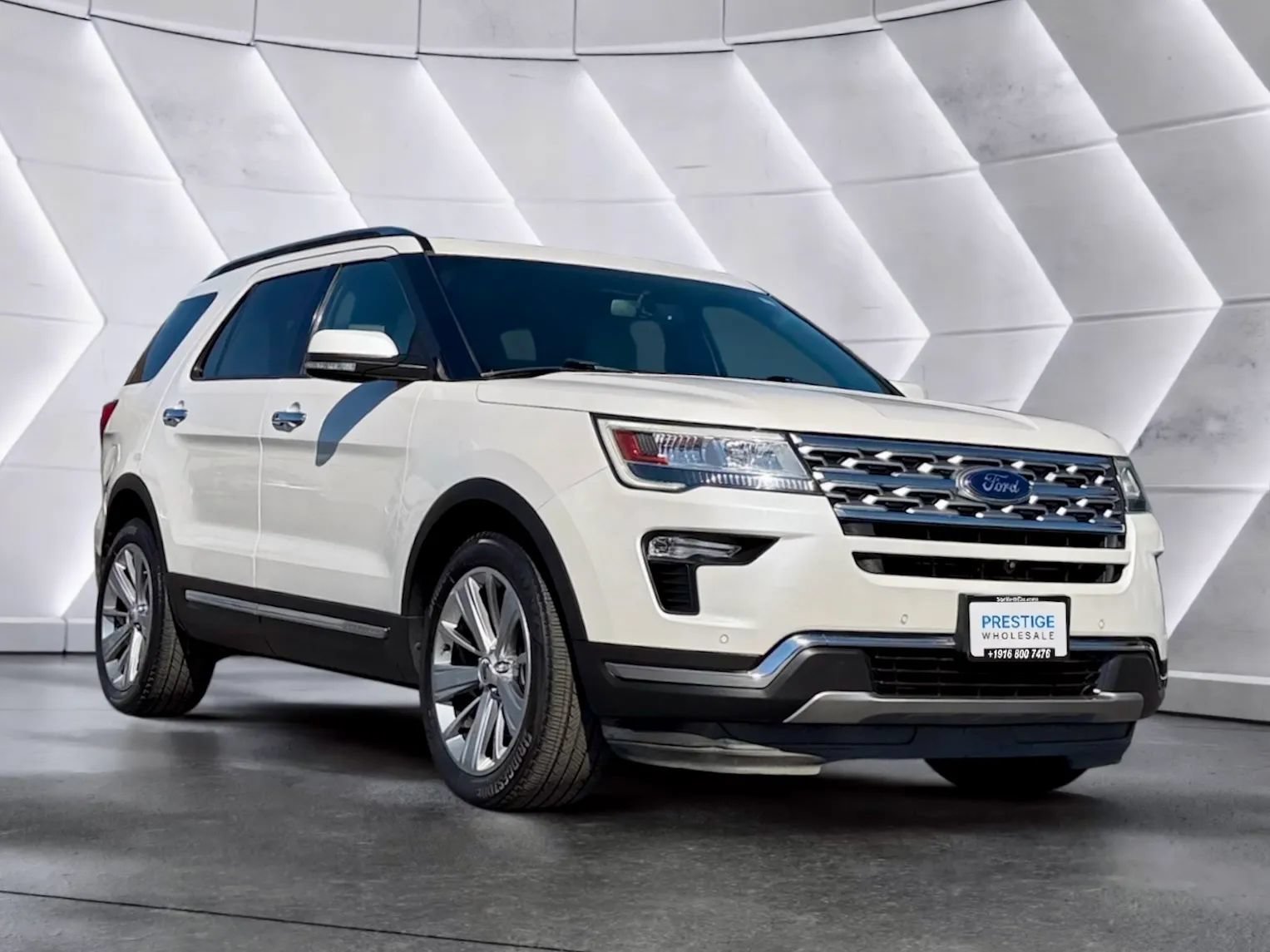 Used 2018 Ford Explorer Limited FWD image 3