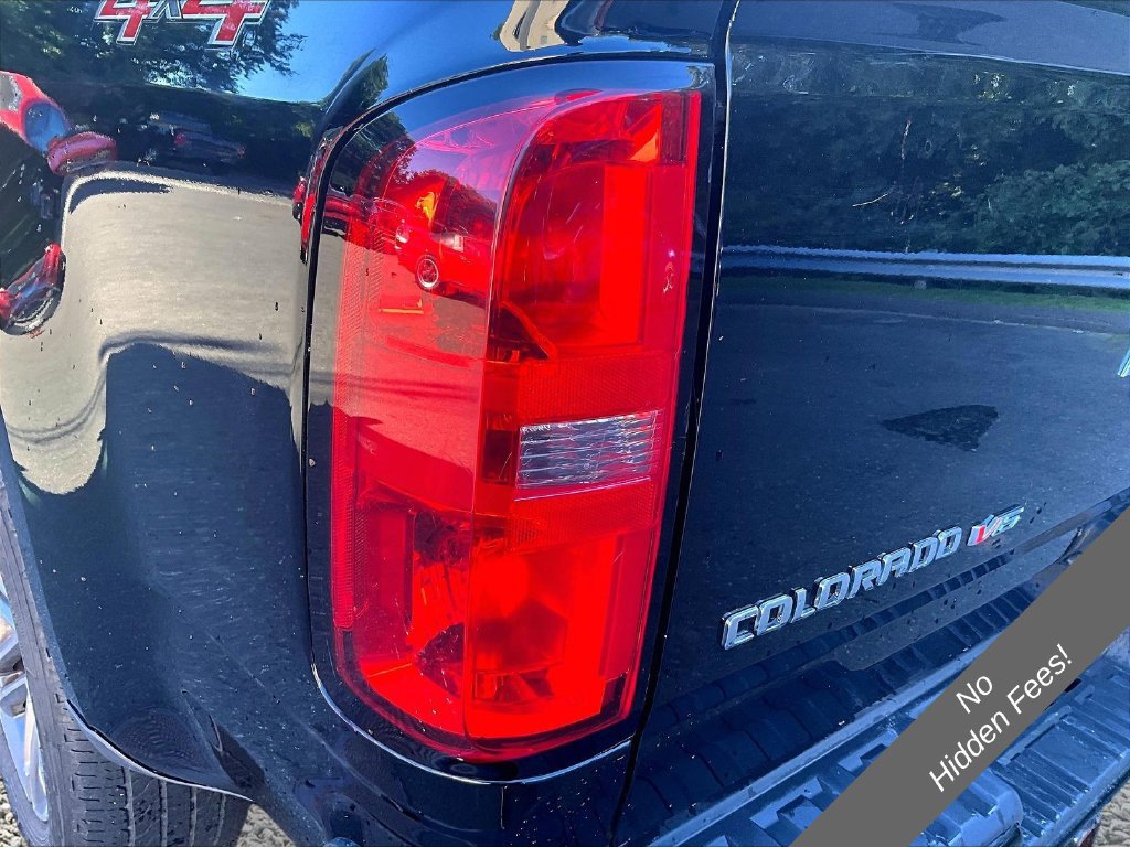 Used 2019 Chevrolet Colorado W/T w/ Custom Special Edition AWD/4WD image 27