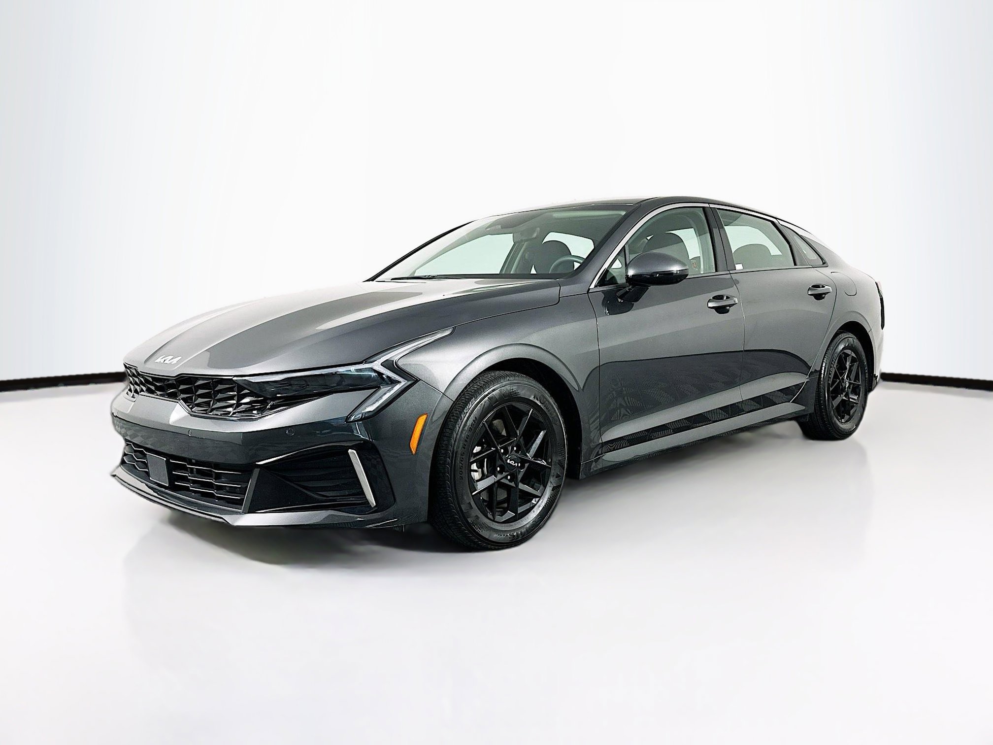 Used 2025 Kia K5 LXS image 3