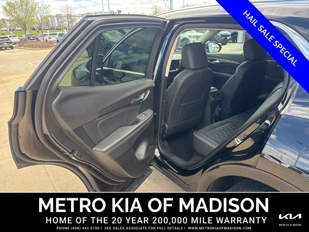 Used 2023 Buick Envision Avenir AWD/4WD image 23