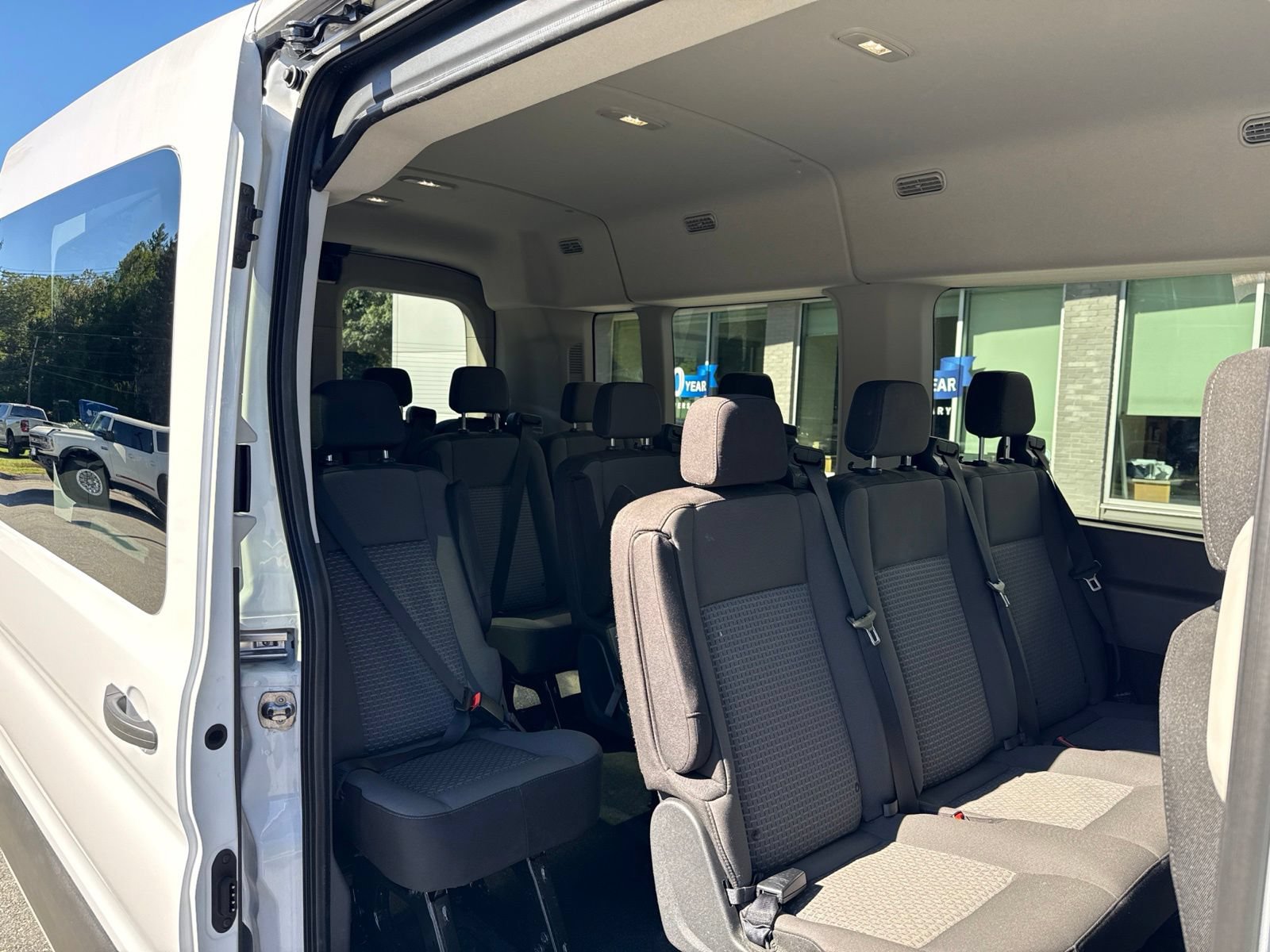 Used 2025 Ford Transit 350 XLT RWD image 7