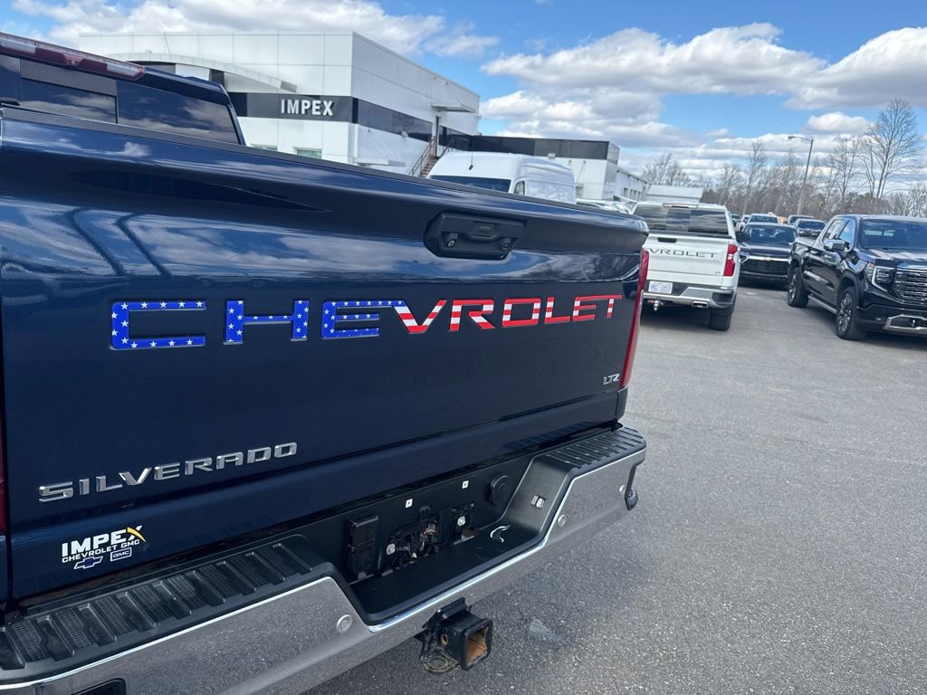 Used 2020 Chevrolet Silverado 2500 LTZ w/ LTZ Plus Package image 34